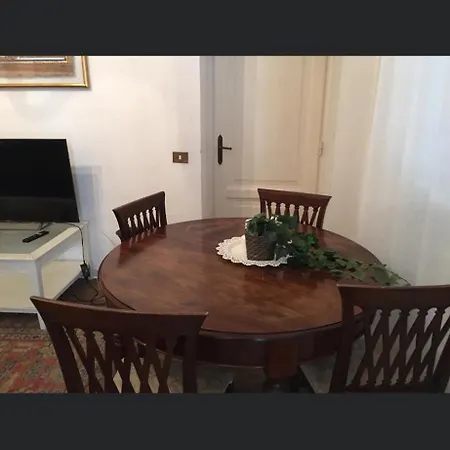 La Casetta A Monti Appartement *